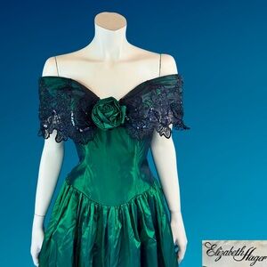 80s Green TAFFETA Off the Shoulder Black LACE Full Skirt Party Dress / XS